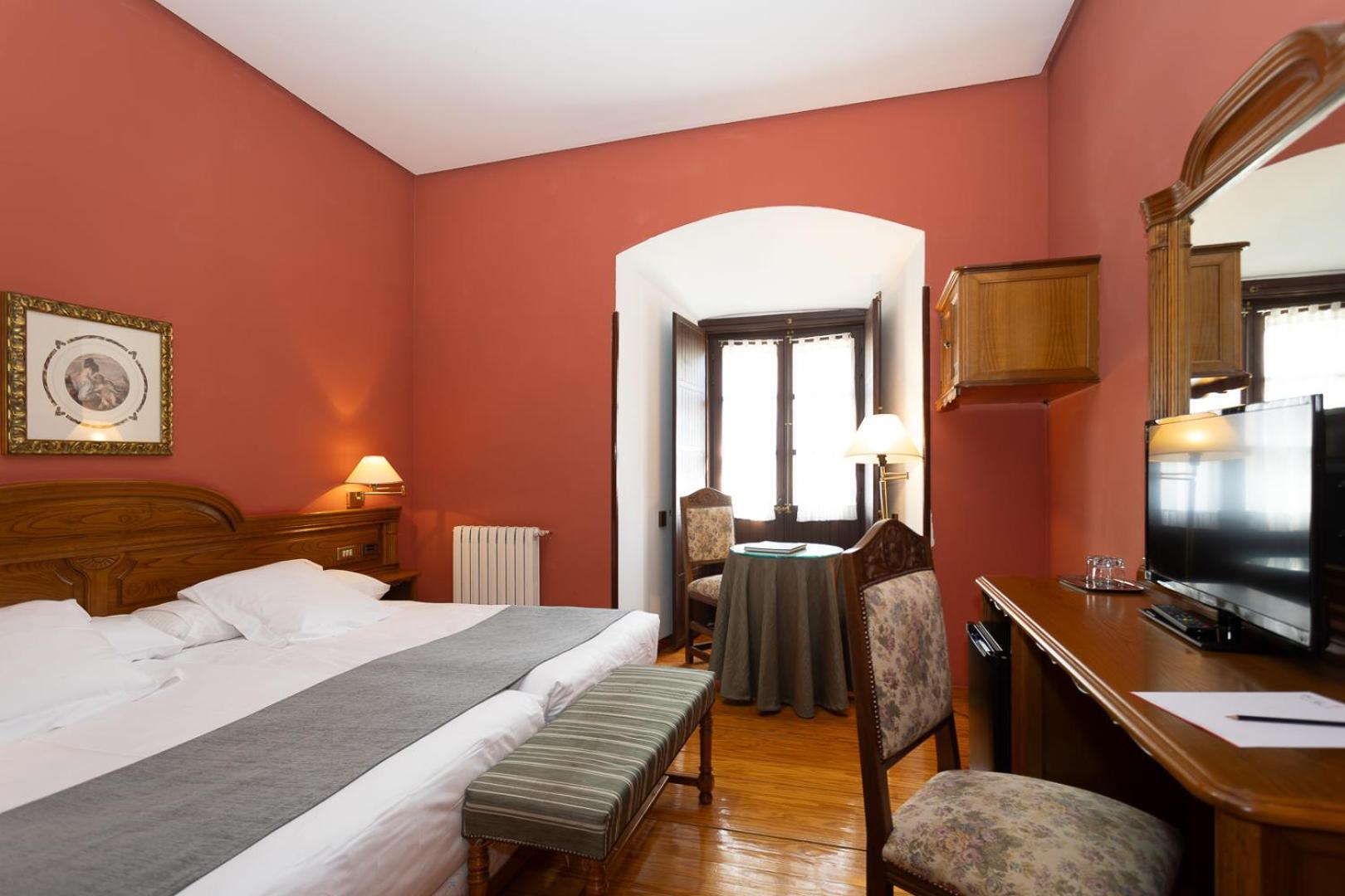 Hosteria Del Monasterio De San Millan ซานมีญัน เด ลาโกโกญา ภายนอก รูปภาพ