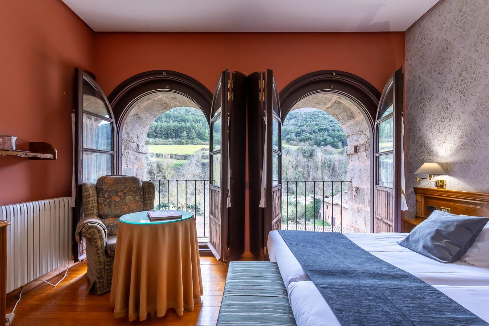 Hosteria Del Monasterio De San Millan ซานมีญัน เด ลาโกโกญา ภายนอก รูปภาพ