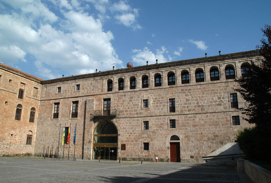 Hosteria Del Monasterio De San Millan ซานมีญัน เด ลาโกโกญา ภายนอก รูปภาพ