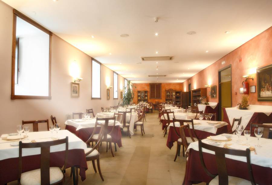 Hosteria Del Monasterio De San Millan ซานมีญัน เด ลาโกโกญา ภายนอก รูปภาพ